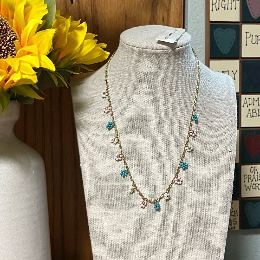 Lucky Brand Blue and Pink Necklace with Delicate Design NWT #LBNK7